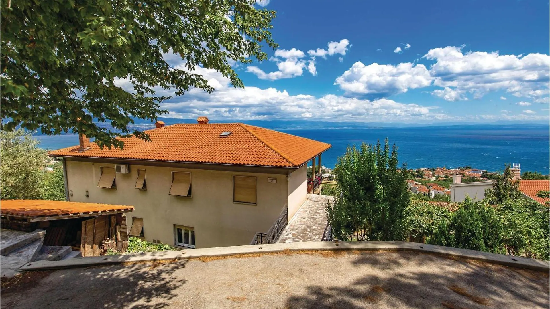 Awesome Apartment In Lovran With Kitchen