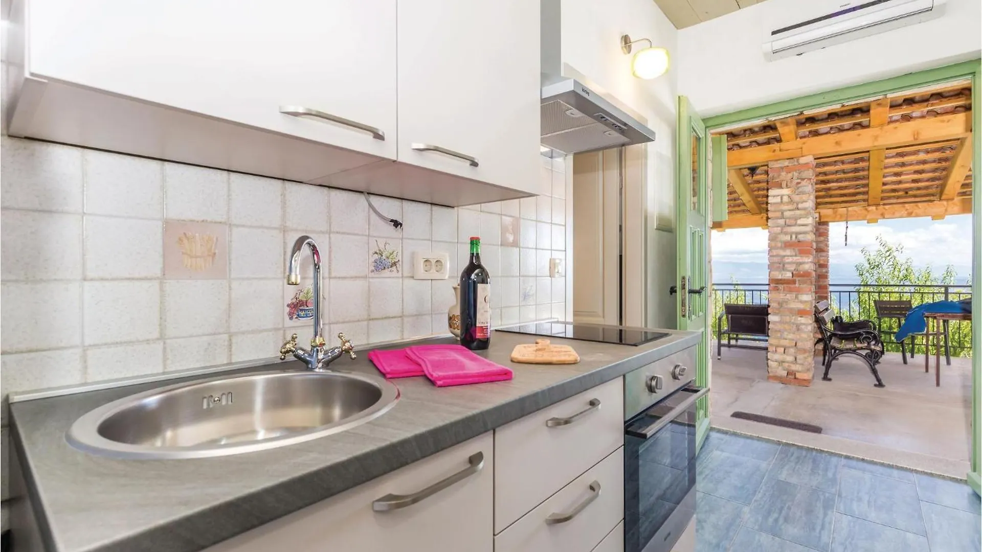 Awesome Apartment In Lovran With Kitchen